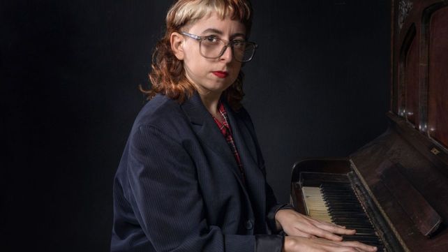 La premiada pianista Noelia Sinkunas se presenta este viernes 19 en Plataforma Lavardén para compartir su nuevo disco de tango y chamamé
