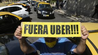 Uber lanzó una polémica promoción para sumar taxistas en Rosario