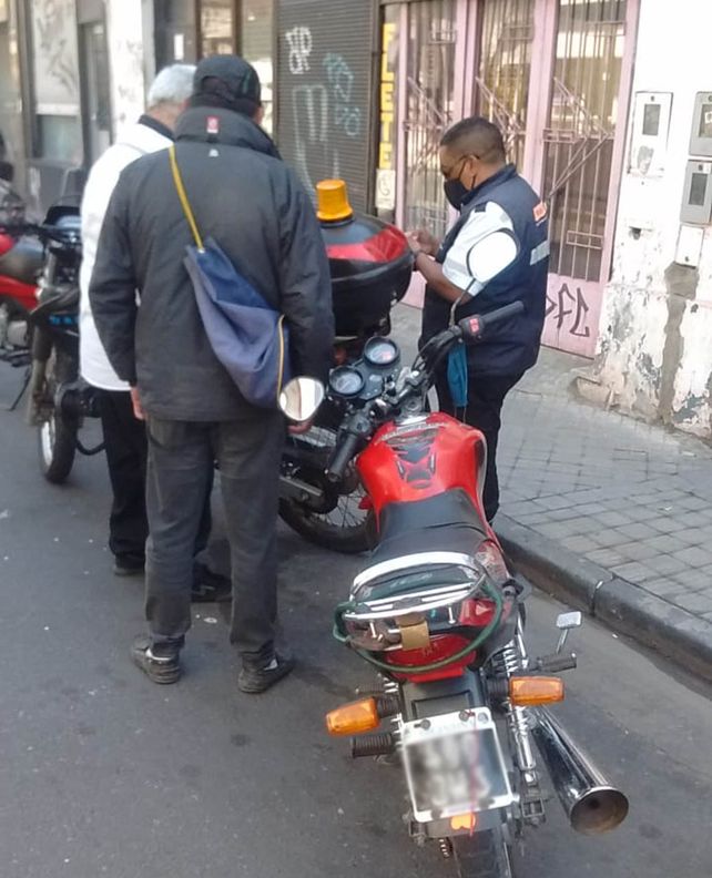 Iba en moto con una cantidad insólita de alcohol en sangre