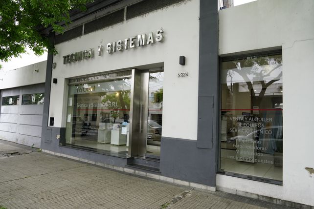 Frente del local de Técnica y Sistemas, ubicado en Laprida al 2300.