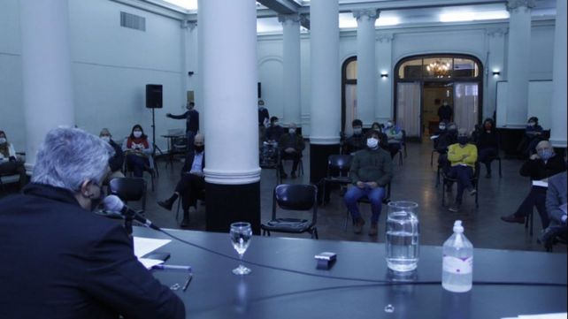 El Consejo Superior sesiona en esta pandemia con barbijo y aislamiebnto. Hoy aprobó las prácticas sociales educativas y obligatorias.
