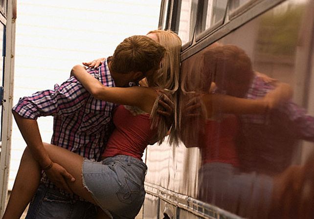 Tramposos de todo el mundo festejan el día del amante clandestino