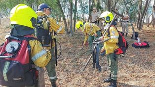 Isla Puente: este lunes seguirán los trabajos para apagar incendios