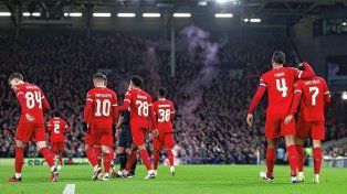 Liverpool sufrió pero disputará la final por el título.