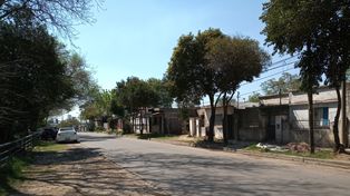 Cervantes al 200, entre Santa Fe y Avenida Argentina, la escena del cri