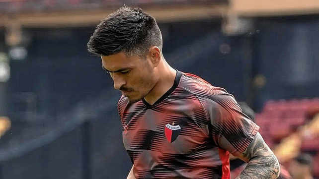 Mala pata: se volvió a desgarrar Paolo Goltz en Colón