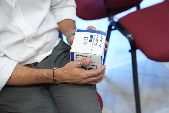 La intervención es menos invasiva que una tradicional.