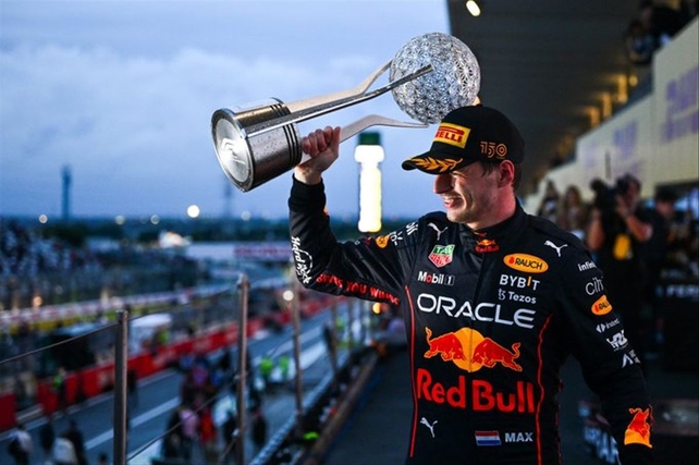 Max Verstappen ganó en Japón y logró su segundo título en la Fórmula 1