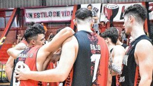 La dirigencia de Colón fue saldando deudas con el último plantel para poder pensar en la Liga Argentina 2024/25.