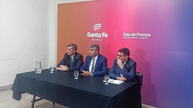 La provincia confirmó que descontará el día a los estatales, docentes y médicos que paren el 8 de mayo