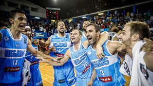 Regatas Corrientes y Estudiantes de Concordia avanzan en la Liga de las Américas