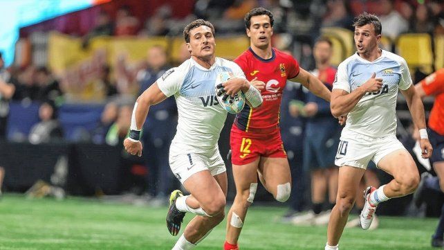 Los Pumas 7s vencieron a España y cerrarán la fase de grupos ante Fiji. Los Pumas 7s vencieron a España y cerrarán la fase de grupos ante Fiji.