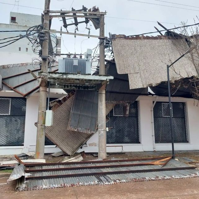 Las Rosas se recupera después de los 15 minutos de devastación del jueves provocadas por la tormenta de granizo