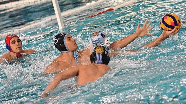 Los Yacarecitos arrancaron a puro gol su participación en el Mundial U18.