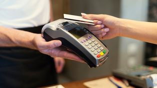 El sistema Extra Cash se posiciona como una de las alternativas más convenientes a la hora de retirar dinero en efectivo