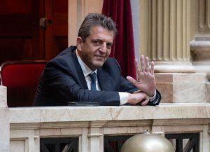 Denunciaron a Sergio Massa por violar la veda electoral