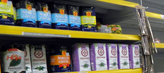 El gobierno chaqueño amenazó con aplicar de la ley de abastecimiento en caso de que las cadenas comerciales no repongan yerba mate en las góndolas.