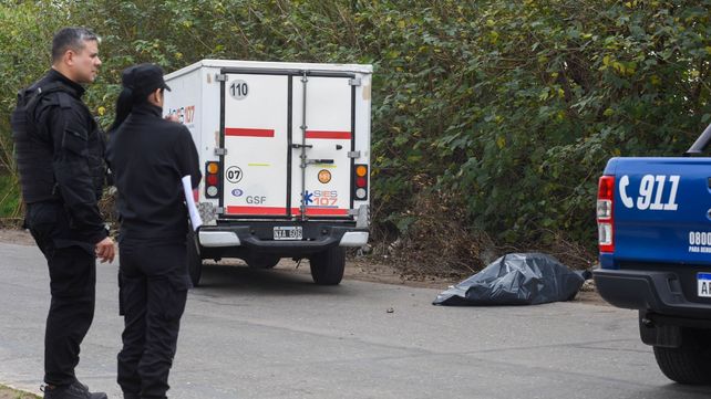 El cuerpo de un hombre no identificado fue encontrado este martes sobre Uriburu a 150 metros de Circunvalación.