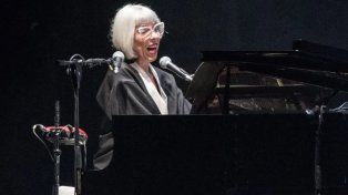 La artista rosarina Silvina Gandini dará un nuevo concierto de su disco-libro Tierra relevé y presentará nuevas canciones