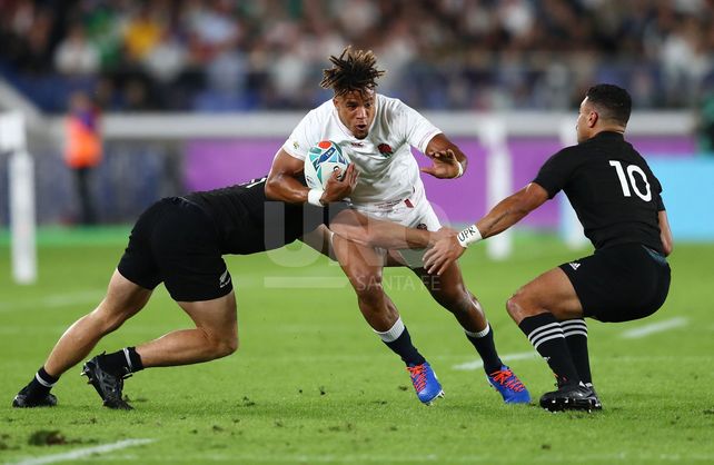 Inglaterra derrotó a los All Blacks y jugará la final de la RWC