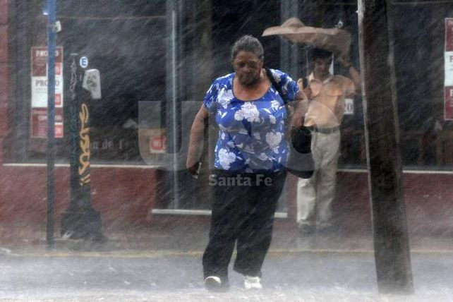 Se cumplió el pronóstico y llovió copiosamente en la ciudad y zona