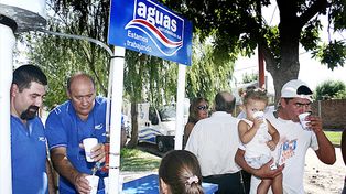 Más familias de Santa Rita y Liceo Norte se conectan al agua potable