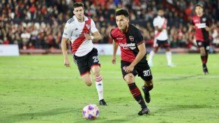 Cristian Ferreira será titular en el equipo rojinegro tras cumplir la sanción.