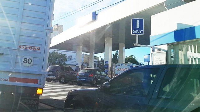 ¿Aumento de combustibles? Incertidumbre por la falta de confirmación