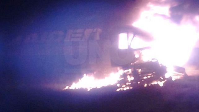 Un camionero falleció luego de chocar de frente con otro camión