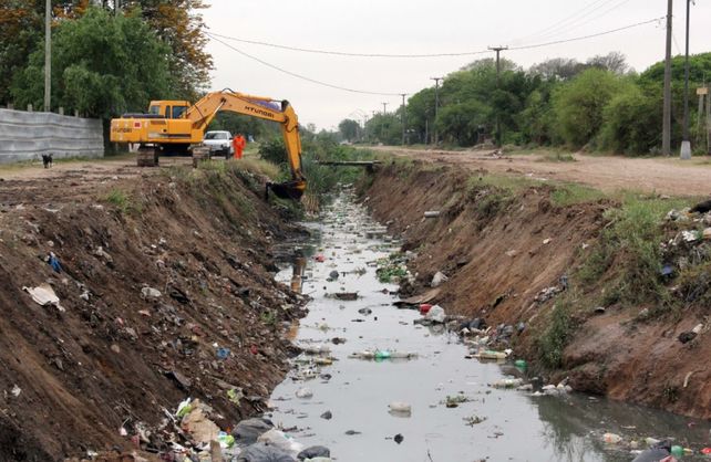 Cómo es la intervención que la provincia está haciendo en el barrio Las Lomas de Santa Fe