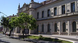 La Asamblea de la UNL elegirá al rector y vicerrector