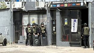 Prisión preventiva para el hombre que agredió a su expareja y se atrincheró con un cuchillo en un local de Santo Tomé