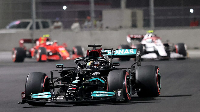 Lewis Hamilton busca romper la hegemonía de Verstappen en el GP de Fórmula 1 de Hungría.