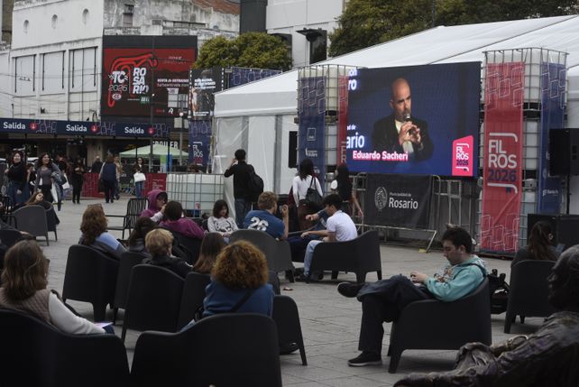 Feria del Libro: este domingo será el último día para recorrer stands, escuchar y descubrir a nuevos autores