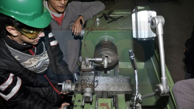 Preferencia. Son más estudiantes varones los que optan por las orientaciones vinculadas a la mecánica y la electricidad.