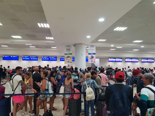 Varados en otro país