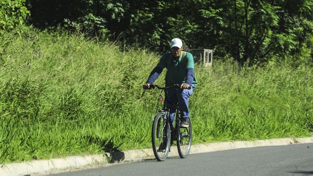 Esta imagen fue tomada el 8 de abril en Paran&aacute;. Cada vez m&aacute;s ciclistas circulan por las calles de la ciudad.&nbsp;