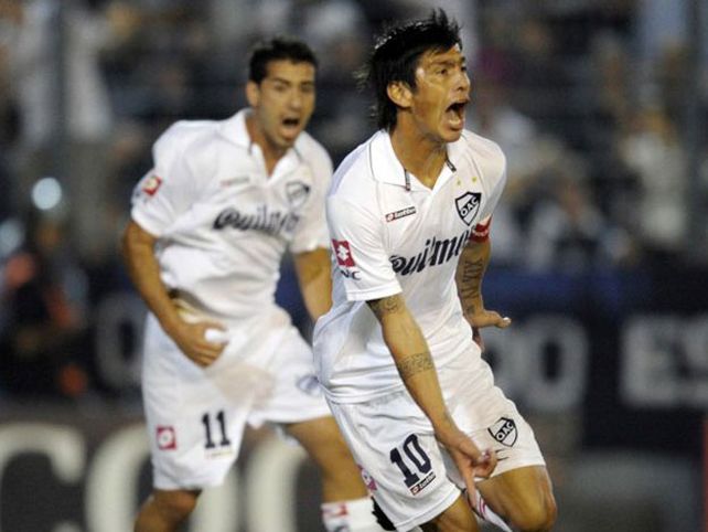 Quilmes tomó aire al vencer 1 a 0 a Olimpo