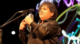 Cacho Deicas se retiró temporalmente de los shows en vivo por problemas de salud.