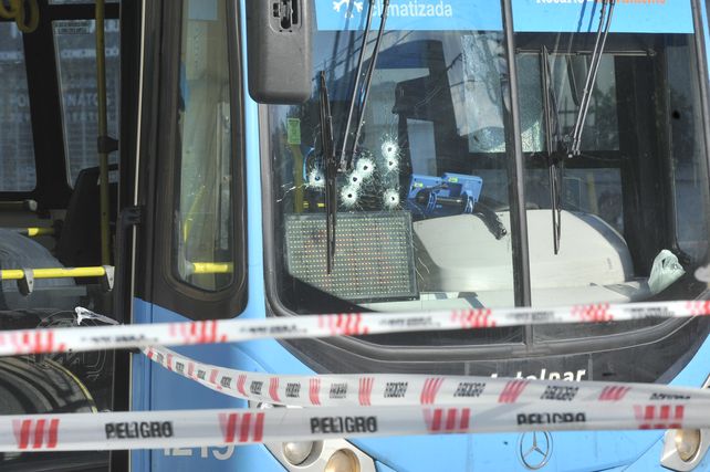 Crimen del chofer: las marcas de los balazos que mataron a César Roldán. 