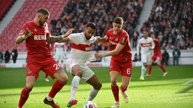 Stuttgart empató y se mantuvo tercero en la Bundesliga Stuttgart empató y se mantuvo tercero en la Bundesliga