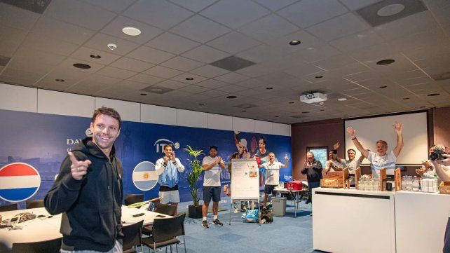 Zeballos fue recibido entre aplausos en Países Bajos antes de la serie de Copa Davis