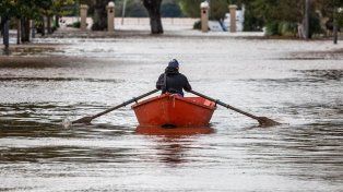 Buscan fortalecer las alertas ante impactos ambientales en ciudades costeras del río Uruguay