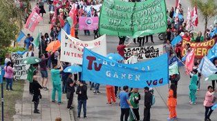 Abrazo solidario al hospital Gamen en reclamo de sueldos e insumos