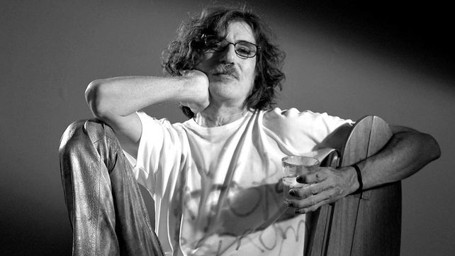 Charly trasladó al plano local la figura del rockstar.