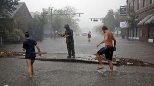 Florence tocó la costa de EEUU y causa inundaciones catastróficas