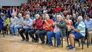 Una muy buena cantidad de personas asistieron al acto que marcó un antes y un después en la vida institucional y deportiva de Patronato.