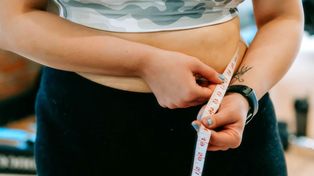 Gordofobia. Una práctica “muy violenta y naturalizada” en ámbitos como la salud, el trabajo y la educación.