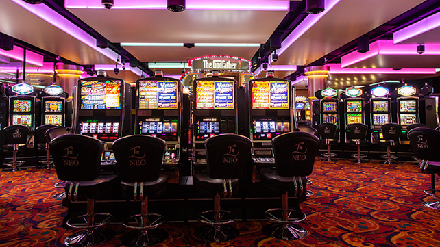Le robó 85 mil pesos a su pareja en el casino