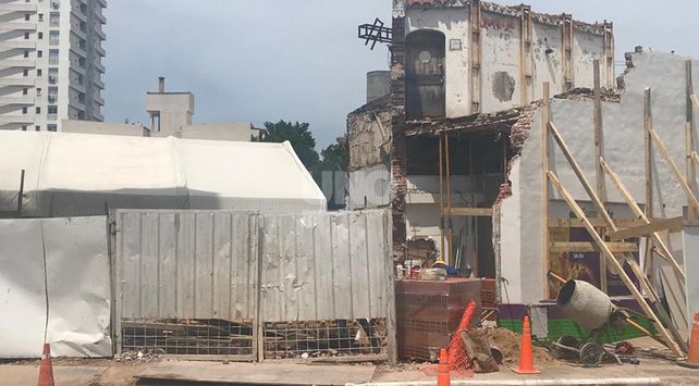Las fotos del derrumbe de la farmacia en la Recoleta